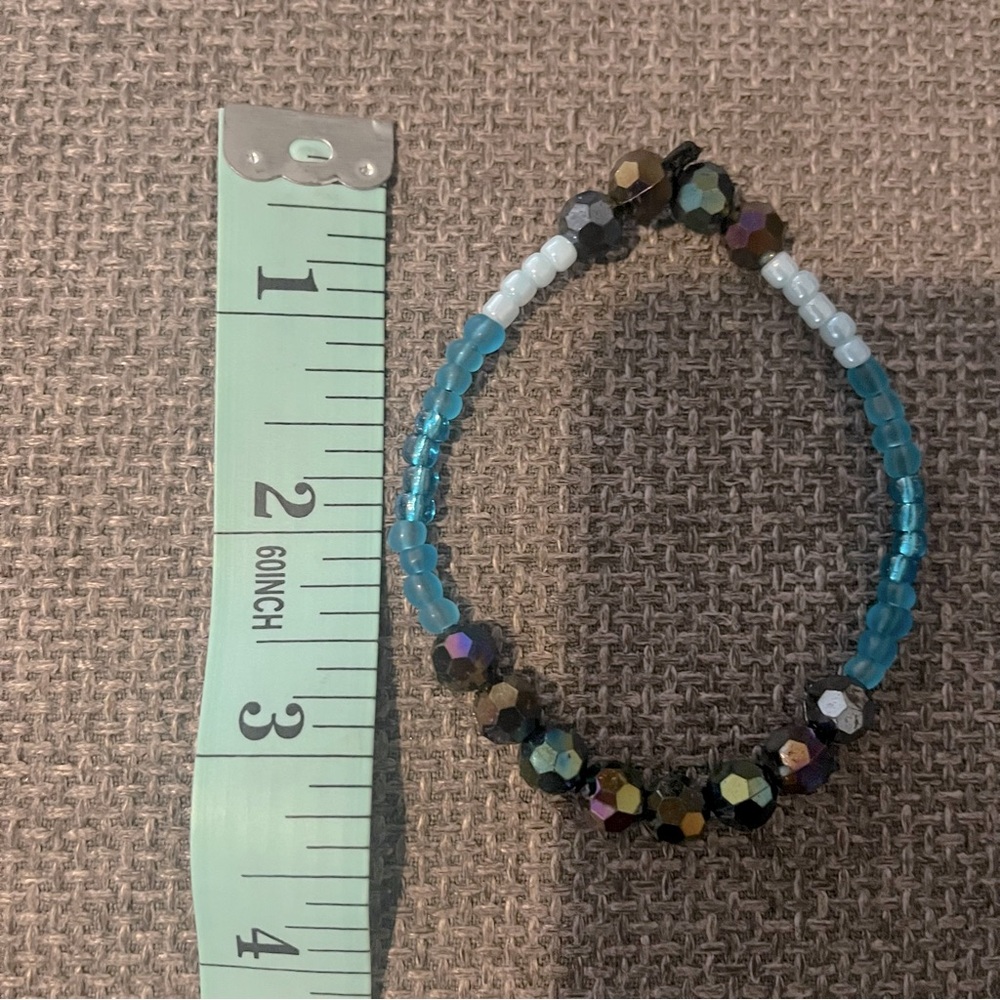 Iridescent & Glass beads Stretch bracelets Purple Pink Blue Clear NWT 4 Handmade - Picture 5 of 9